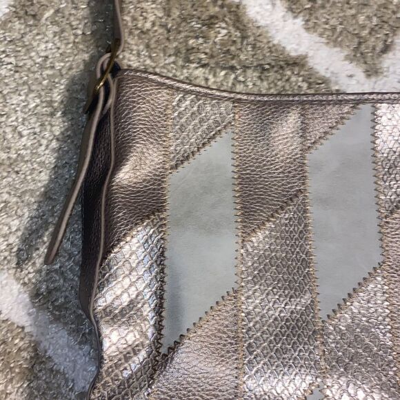 Vintage Bueno Gold Metallic and Suede Patched Shoulder Bag - Picture 3 of 9